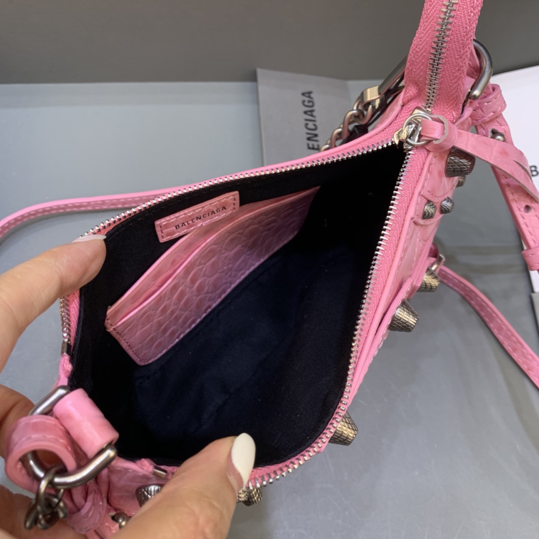 Balenciaga Le Cagole Mini Bag With Chain Crocodile Embossed Shoulder Bag Pink